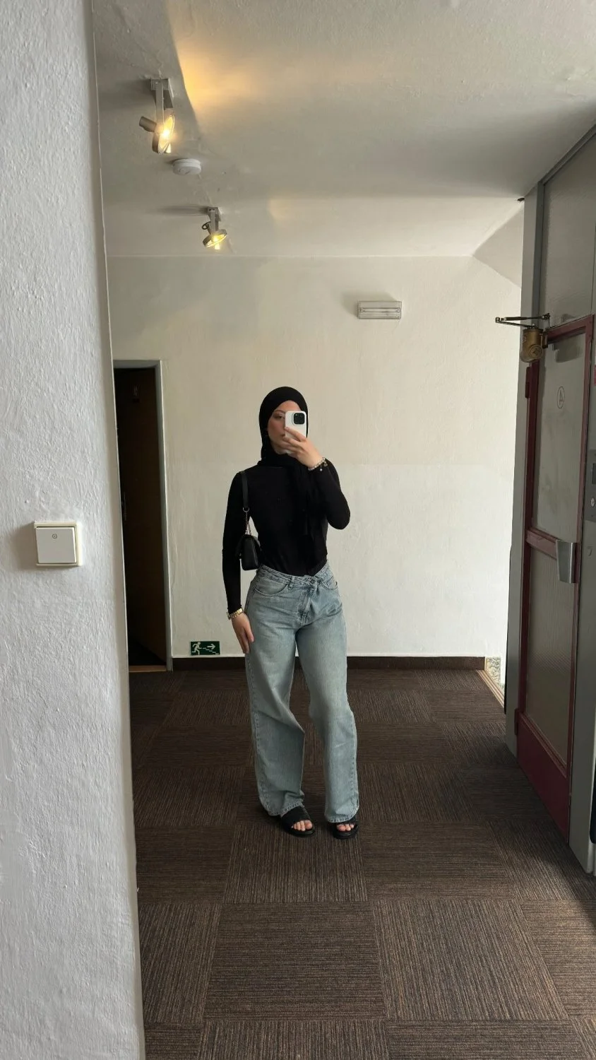 Hijab image 30
