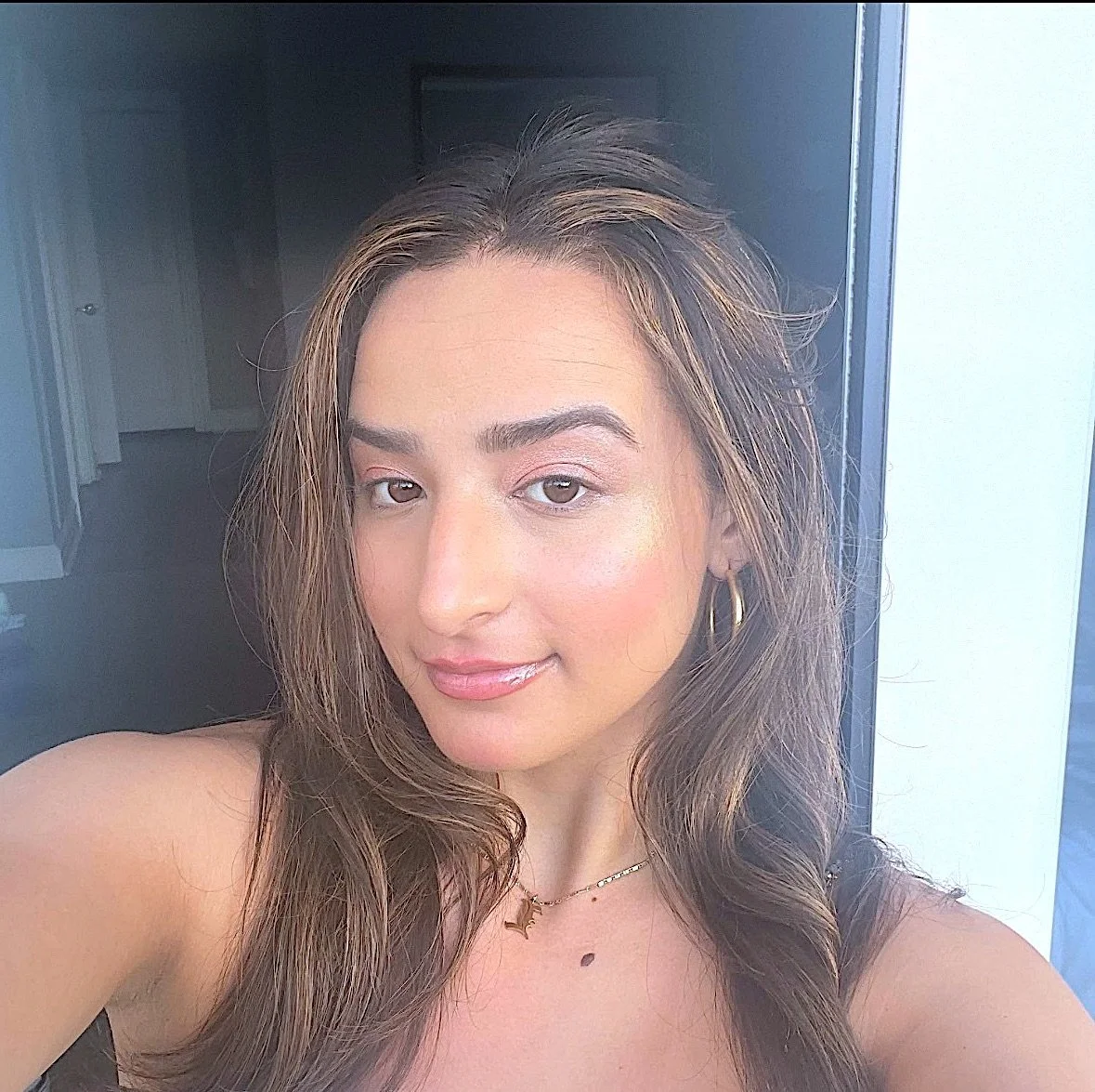 Sit back and enjoy lauren. i have her insta and way more pics main image