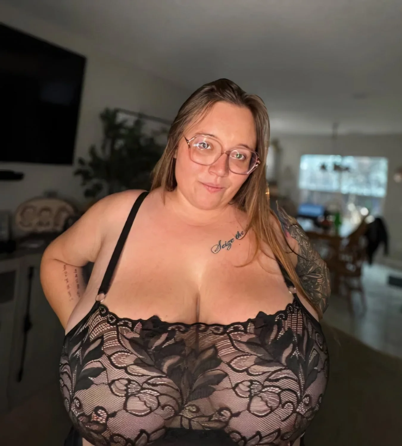 Random Huge Tits Pt3 image 15