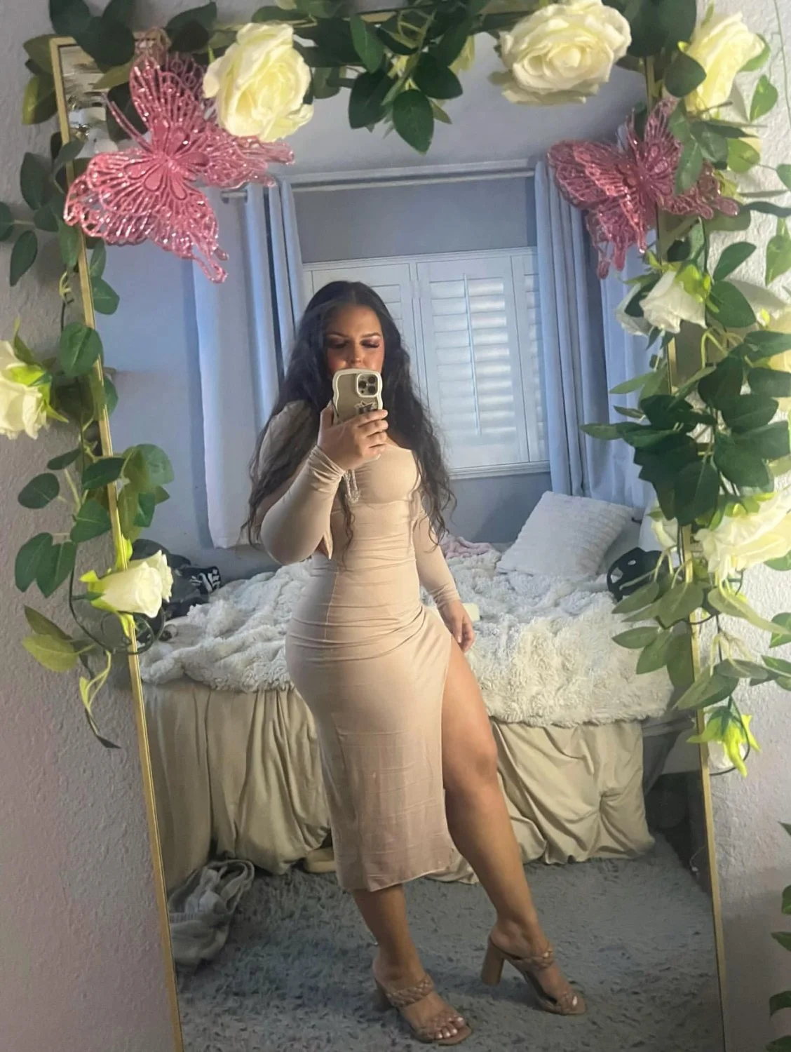 Sexy big booty SoCal Latina slut image 28