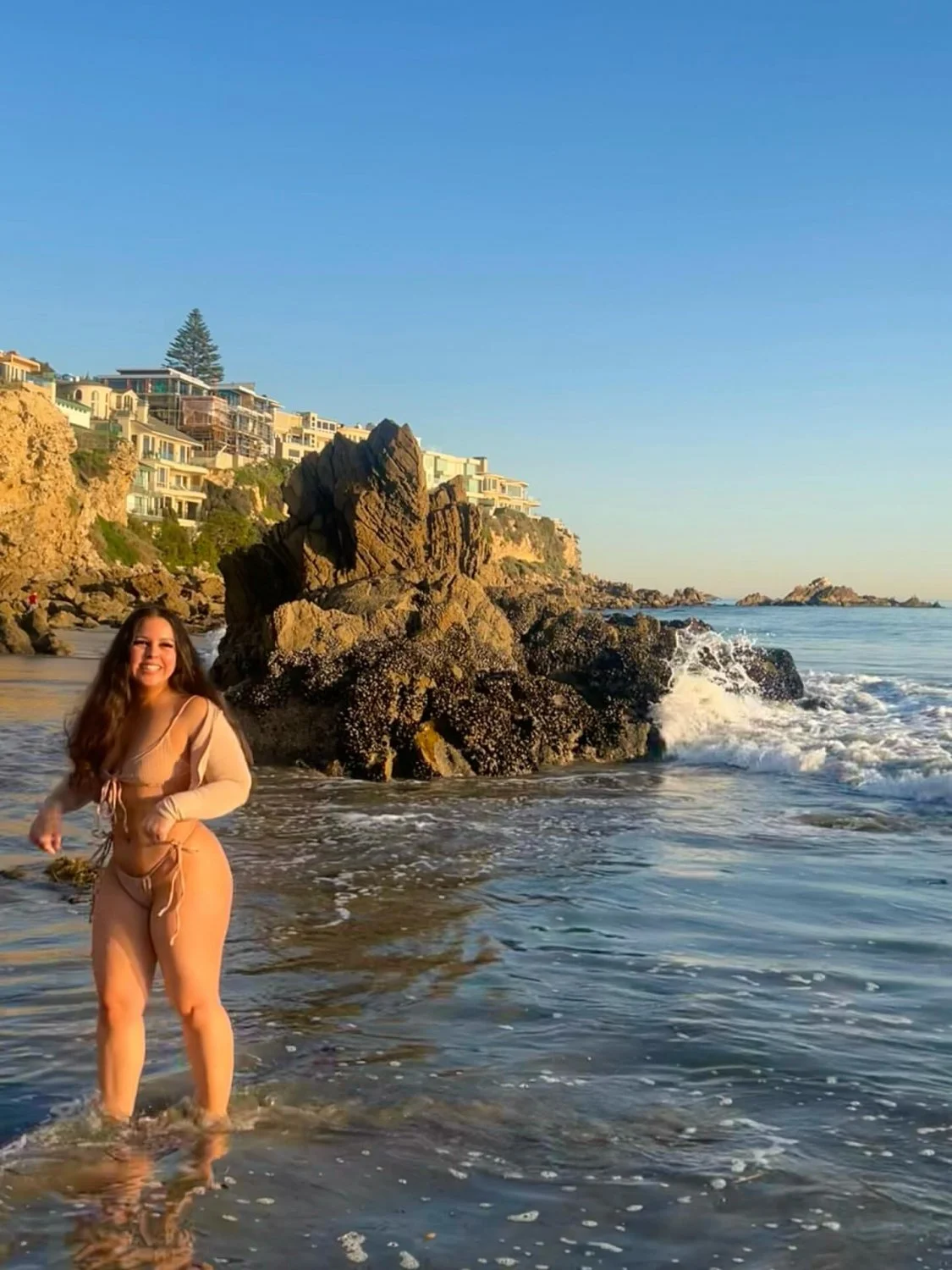 Sexy big booty SoCal Latina slut image 34