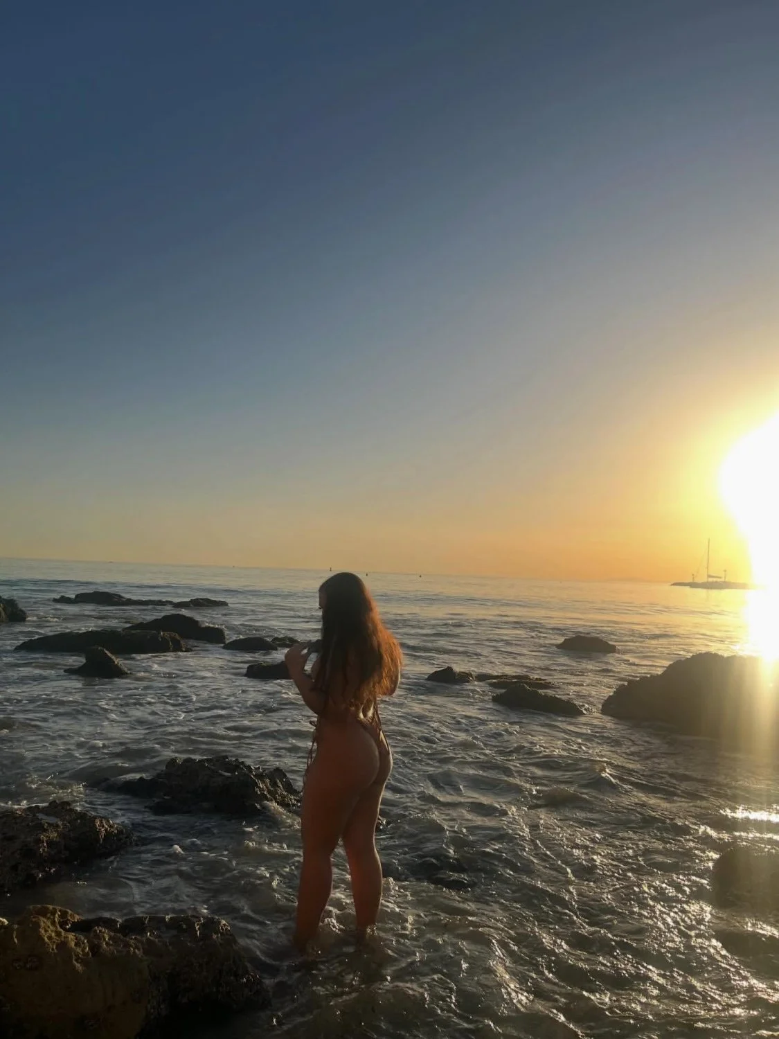 Sexy big booty SoCal Latina slut image 40