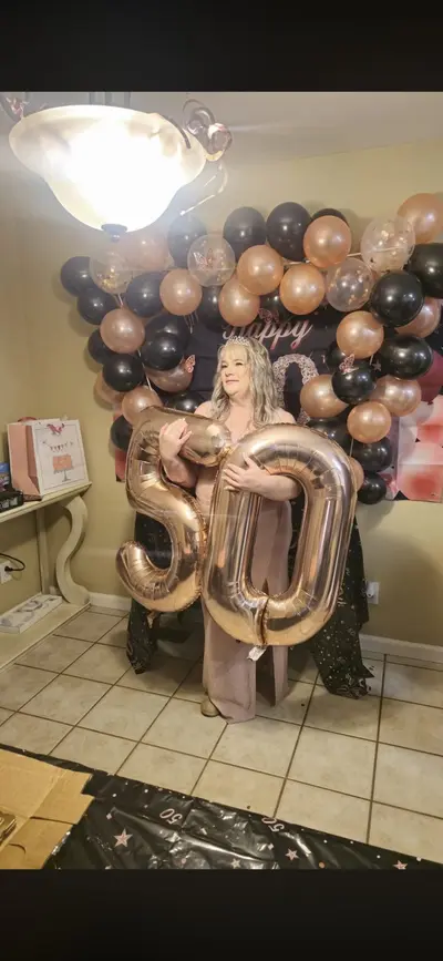 My aunt stays teasing me 😩😩🍆🍆(any tips on how I could fuck her?) cover image