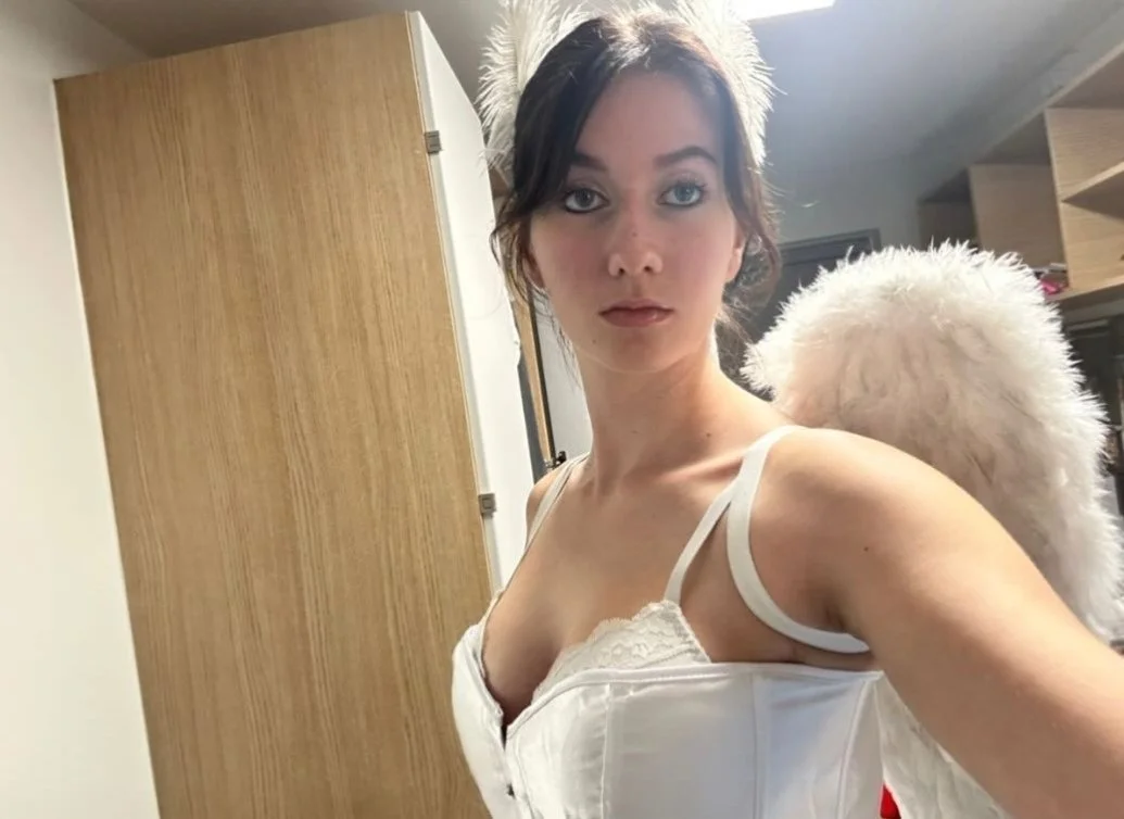 A Very Sexy Amateur Young Woman Named Bethany And Her Non-Nudes.....Per Request main image