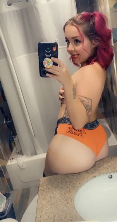 More bathroom selfies cover image