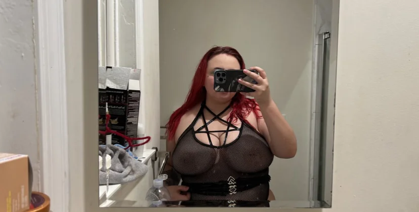 More bathroom selfies image 7