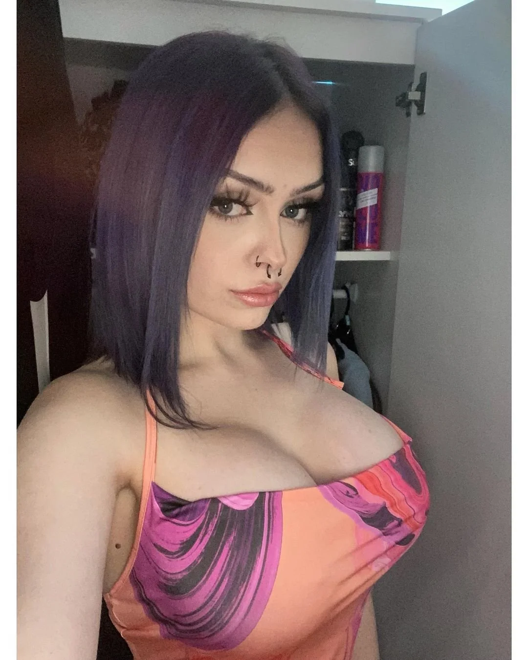 stunning busty bimbo image 11