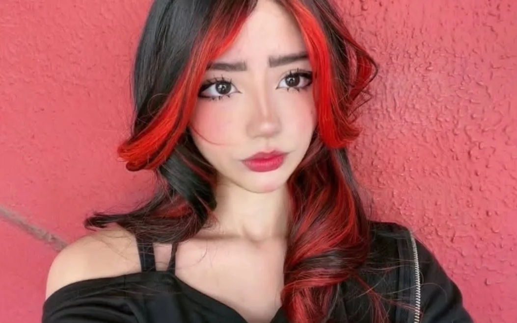 Flaquita hermosa merece ser exhibida y tratada como una puta de internet image 7