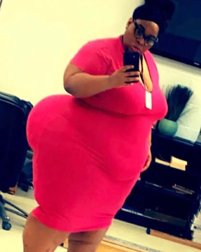 Ssbbw ebony auntie with a whole lotta hips and a whole lotta ass. I'm not pulling out 155 main image