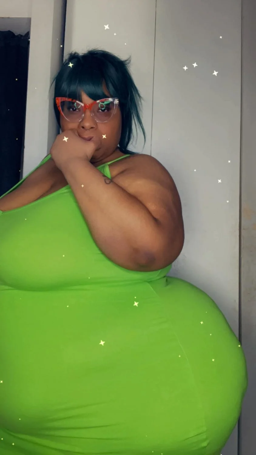 Ssbbw ebony auntie with a whole lotta hips and a whole lotta ass. I'm not pulling out 155 image 10