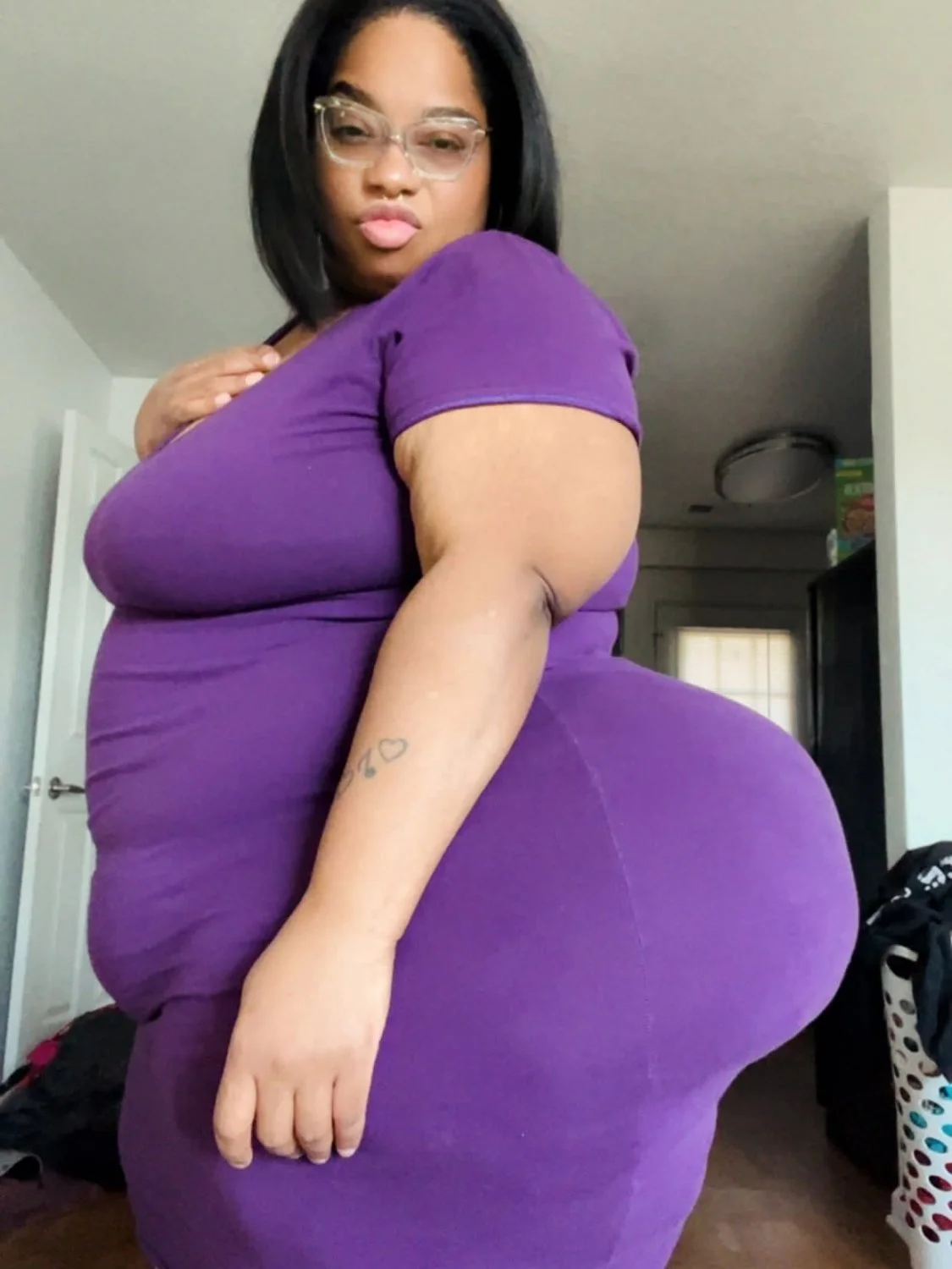 Ssbbw ebony auntie with a whole lotta hips and a whole lotta ass. I'm not pulling out 155 image 33