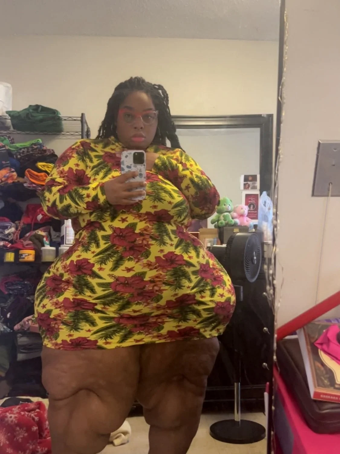 Ssbbw ebony auntie with a whole lotta hips and a whole lotta ass. I'm not pulling out 155 image 43
