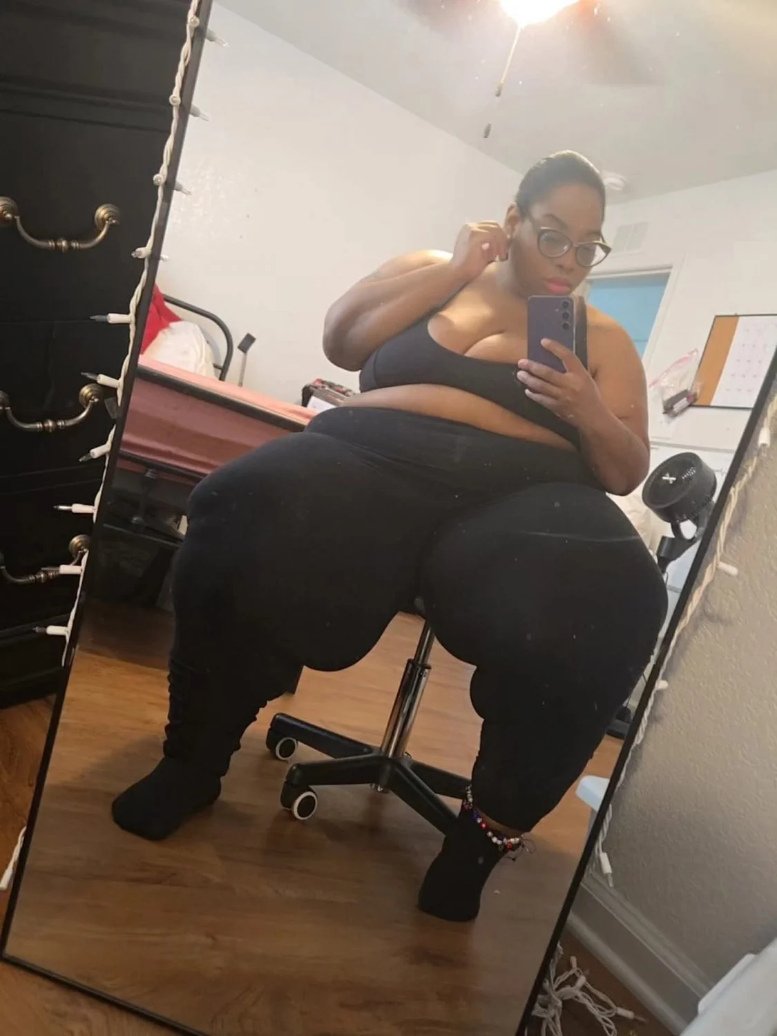 Ssbbw ebony auntie with a whole lotta hips and a whole lotta ass. I'm not pulling out 155 image 45