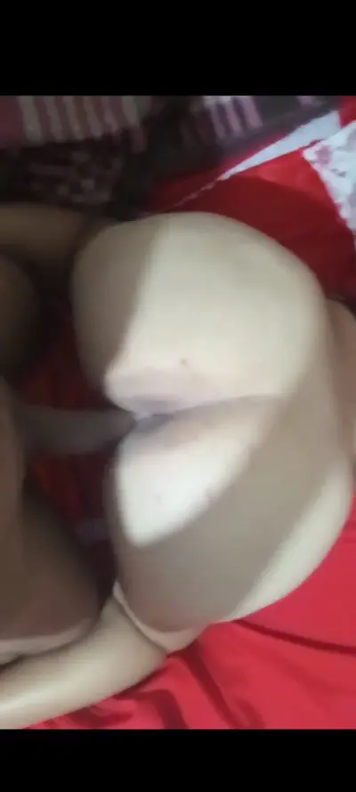 Fudendo minha esposa loirinha rabuda cover image