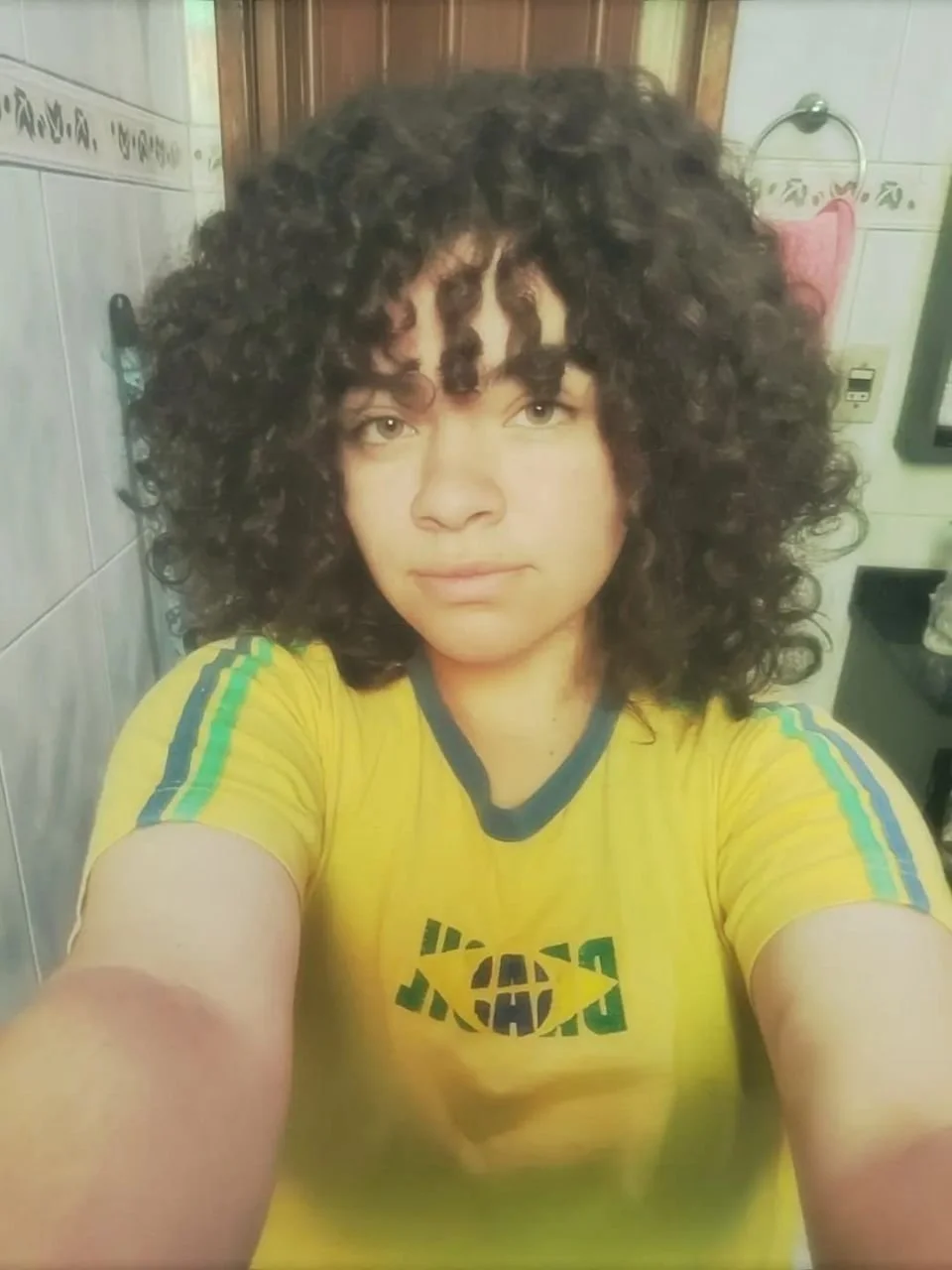 Gordinha safada mostrando o peitao e buceta gostosa image 1