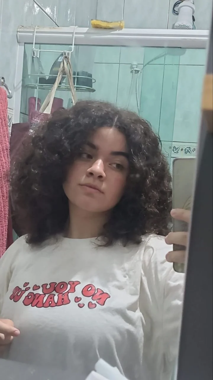 Gordinha safada mostrando o peitao e buceta gostosa image 5