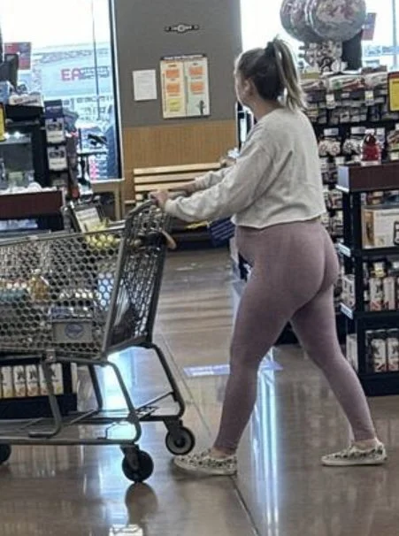 Candids (not oc) image 22