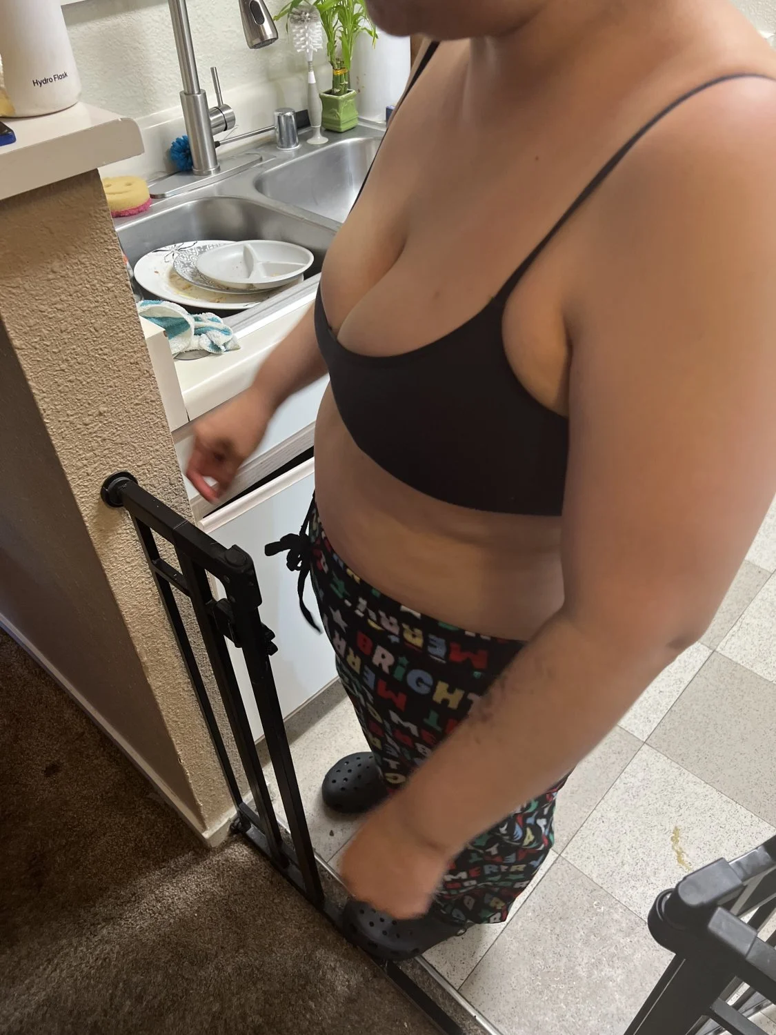 Creeping on my Latina sister 😈 image 7