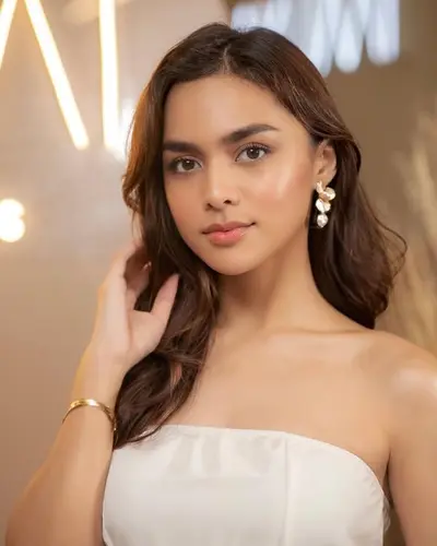 Pinay 02 cover image