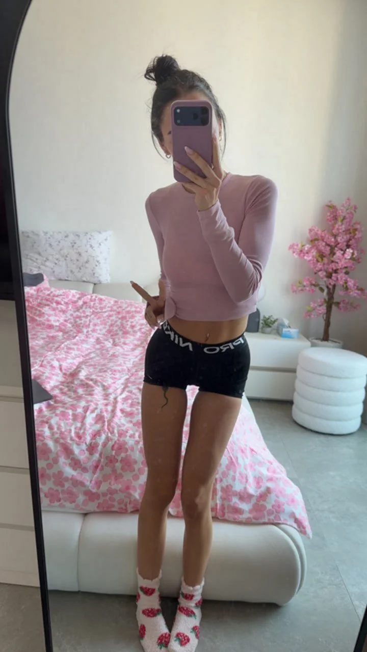 teen cum dripping chin image 3