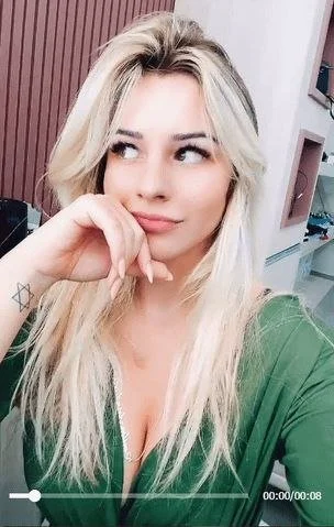 Seguidor mandou loira putona image 4