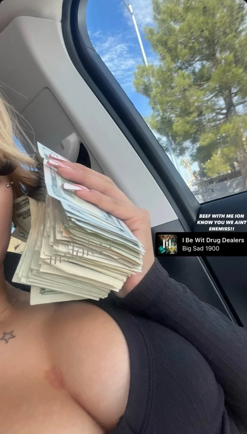 sext petite latina on instagram image 2