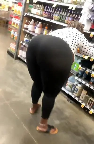 Big Booty Granny shopping cover image