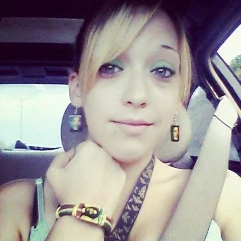 used to fuck this dude's gf while he was at work LOL image 2