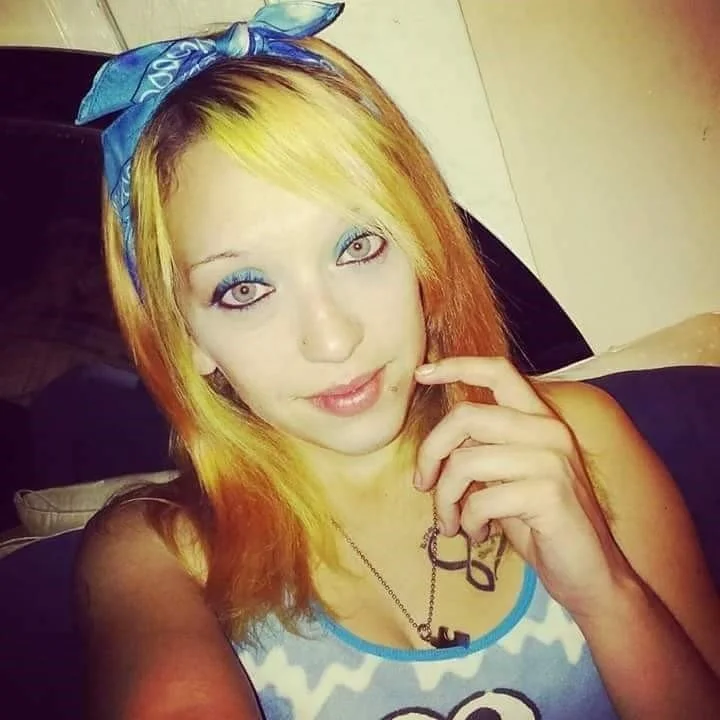used to fuck this dude's gf while he was at work LOL image 9