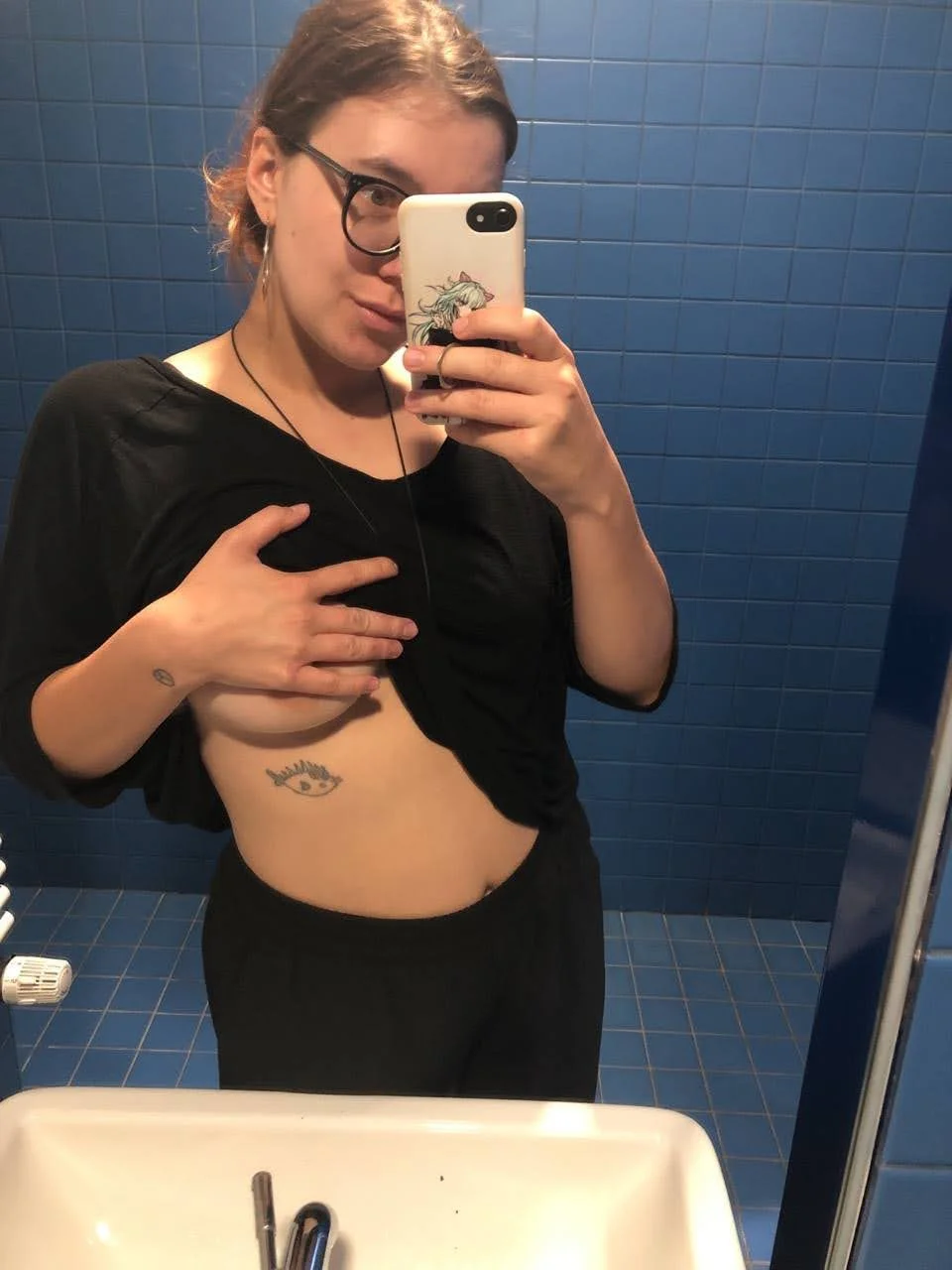 Little Czech webslut is back, whoring herself out image 7