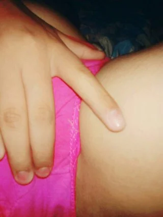 Exhibiendo otra tetoncita de otro cornudo image 3