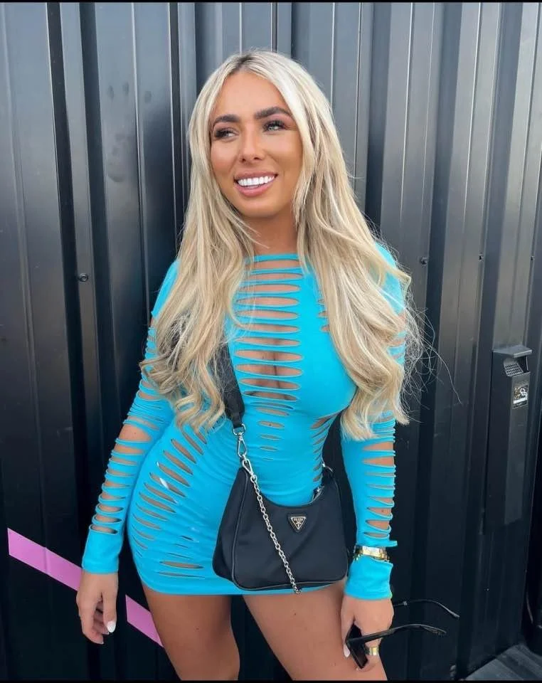 Kiera, scottish instagram bimbo image 17