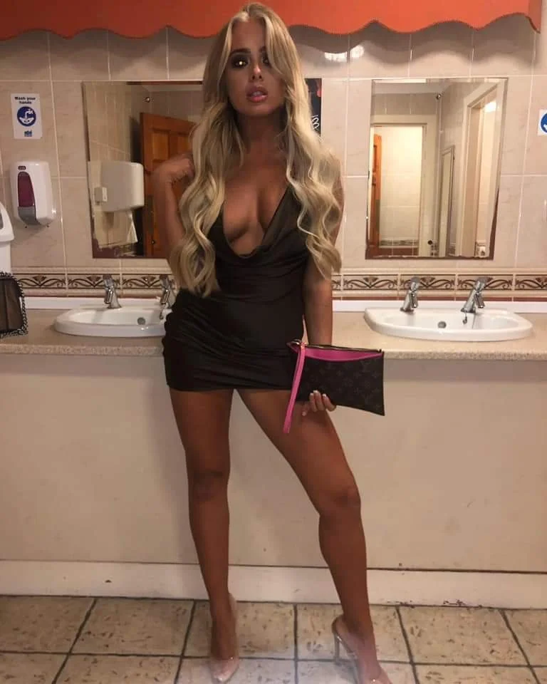 Kiera, scottish instagram bimbo image 24