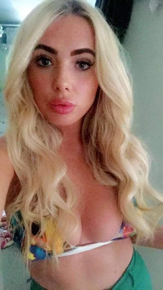 Kiera, scottish instagram bimbo image 30