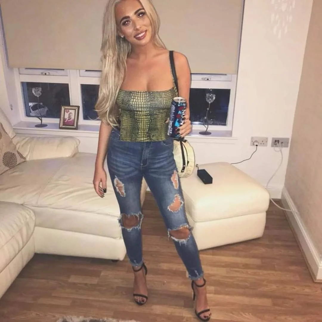 Kiera, scottish instagram bimbo image 9