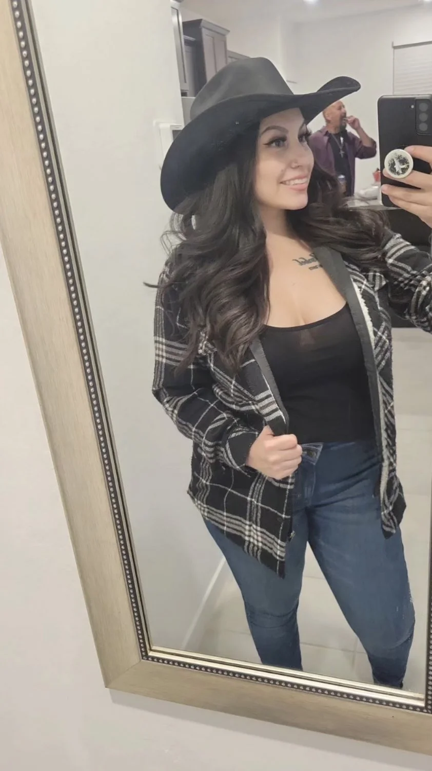 Trump Supporting Latina image 5