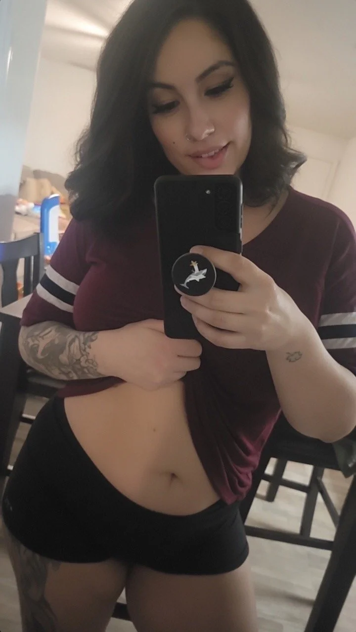 Trump Supporting Latina image 7