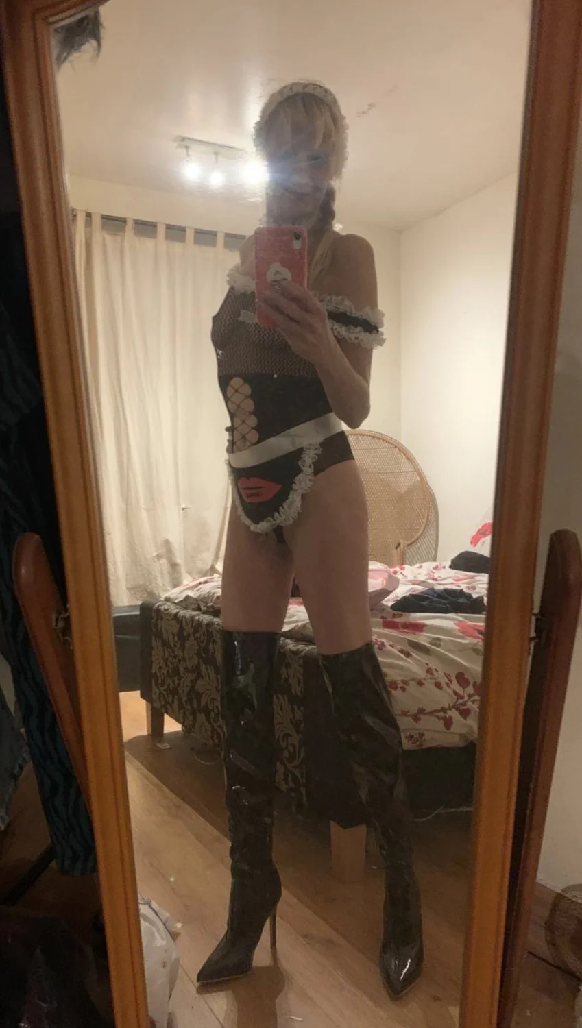French maid 2 image 2