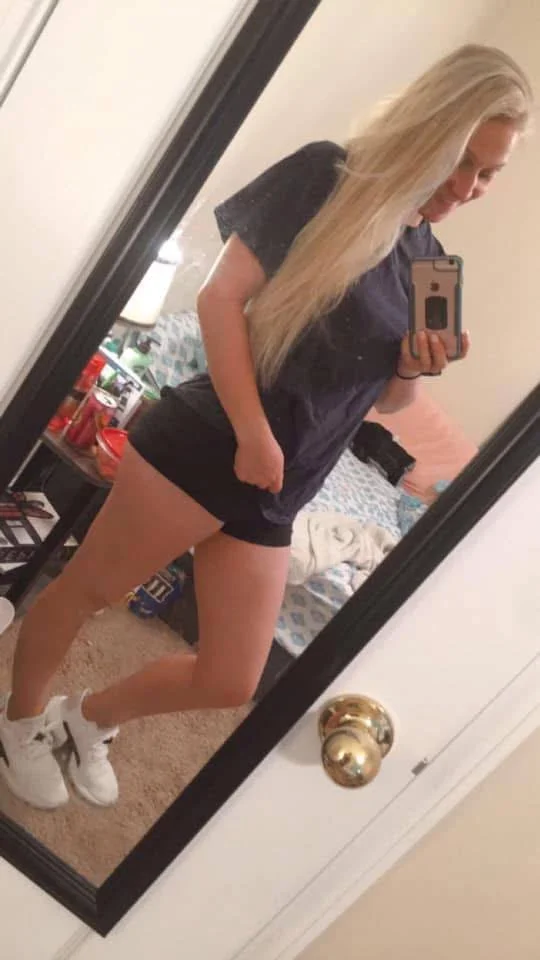 Samantha 20 36D image 1