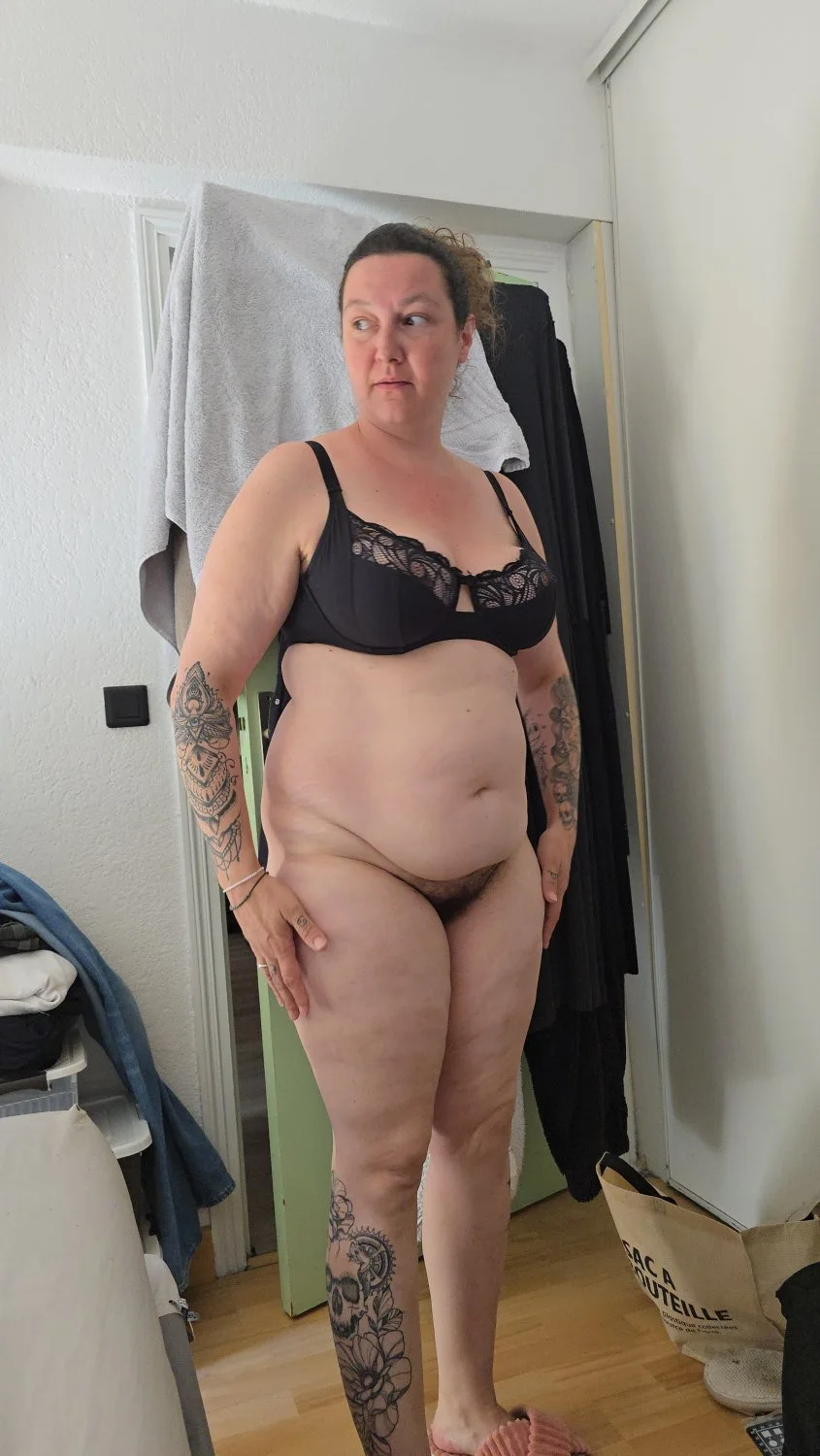 Chubby wife image 13