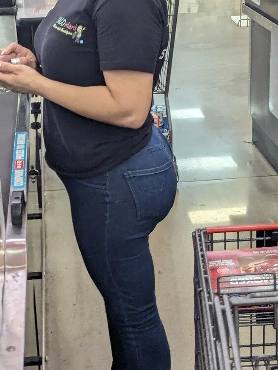 Thick Mexican Milf From Tacontent Restaurant image 11