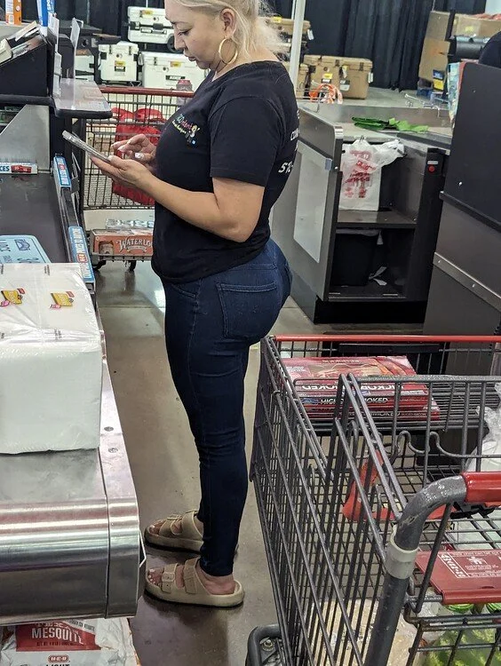 Thick Mexican Milf From Tacontent Restaurant image 12