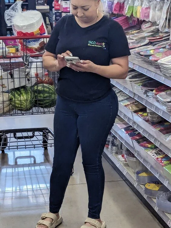 Thick Mexican Milf From Tacontent Restaurant image 8