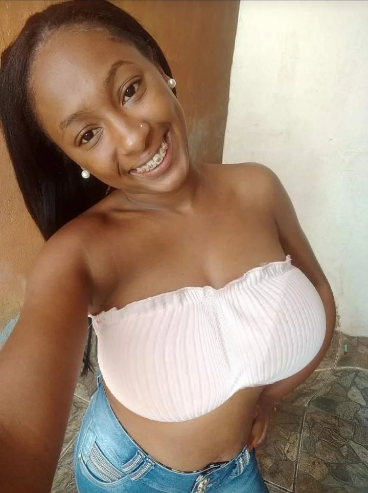 Stephany mulatinha image 3