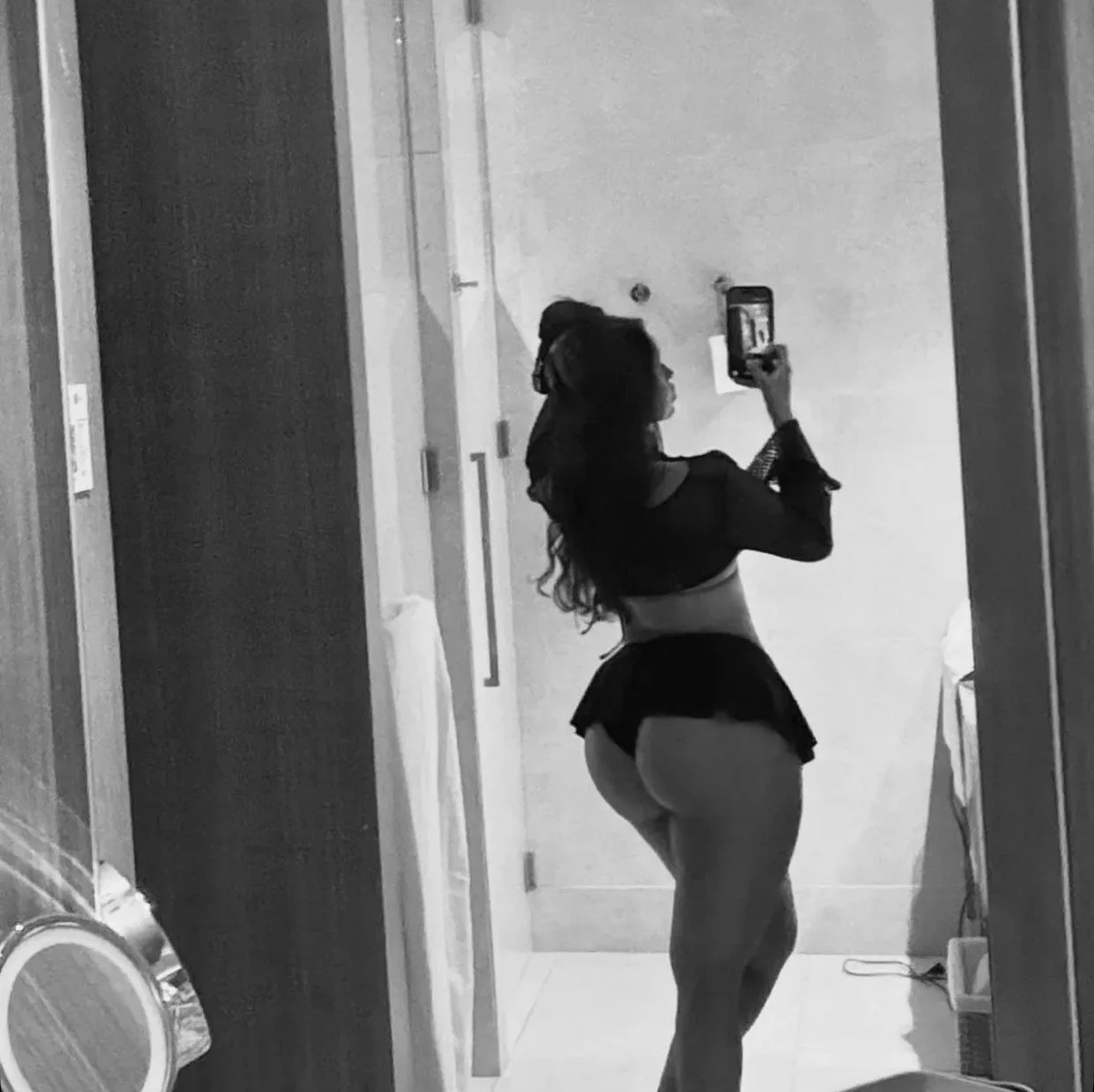Culona deliciosa image 3