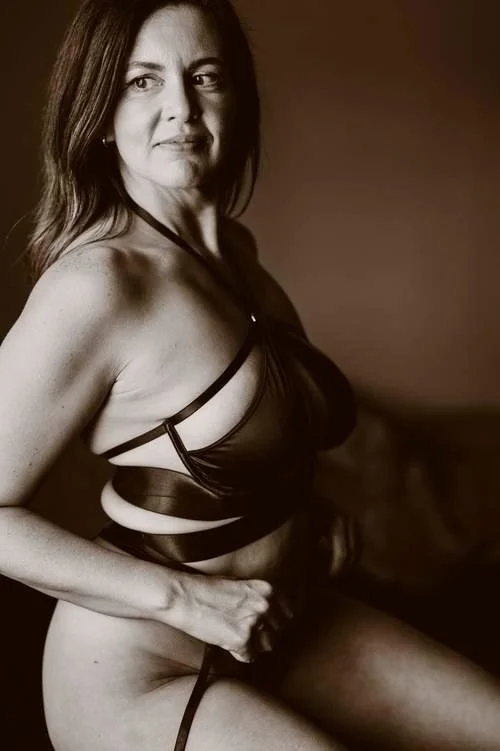 Something is different in the UTAH water boudoir image 10