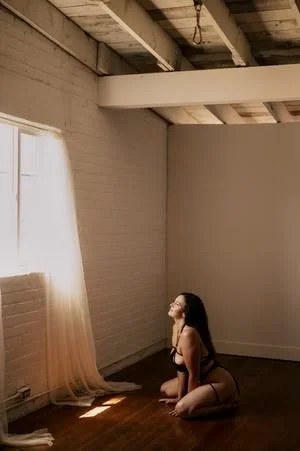 Something is different in the UTAH water boudoir image 3