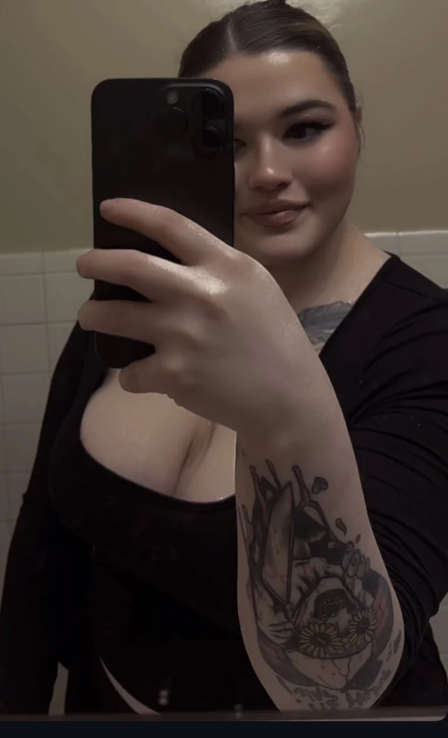 Big tits image 2