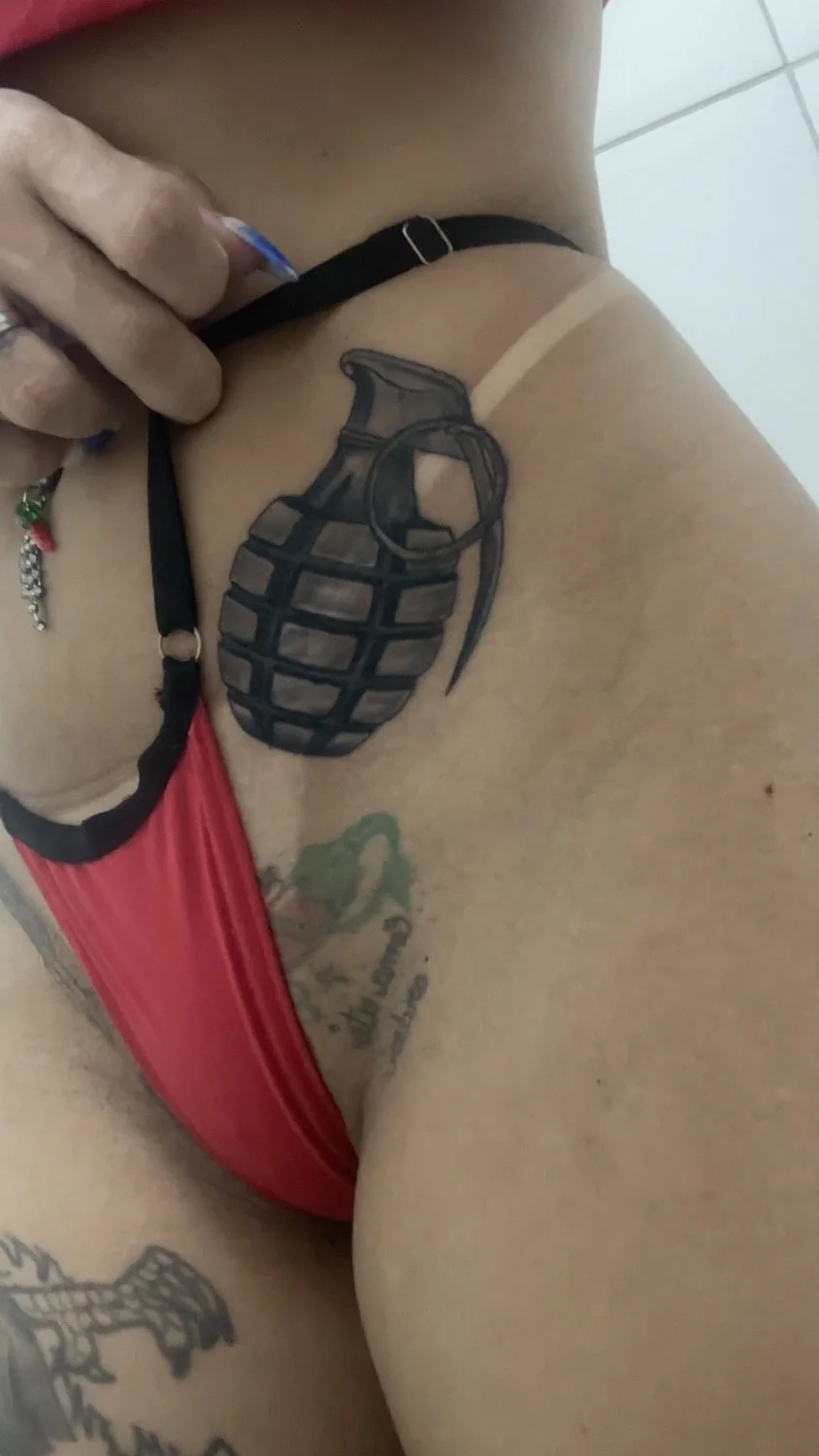 HOTWIFE k. A. R. 1. 0. K.4 _ image 2