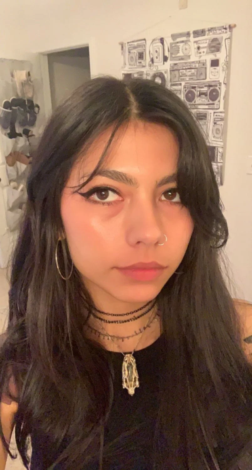 cute latina image 16
